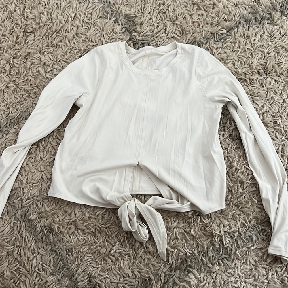 Lululemon Rest to restore top